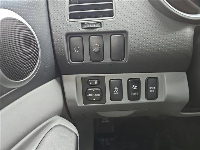 Used 2013 Toyota Tacoma 4x4 Access Cab V6 w/ SR5 Pkg image 23
