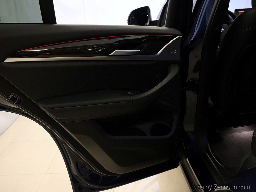 Used 2025 BMW X4 xDrive30i w/ Premium Package image 30