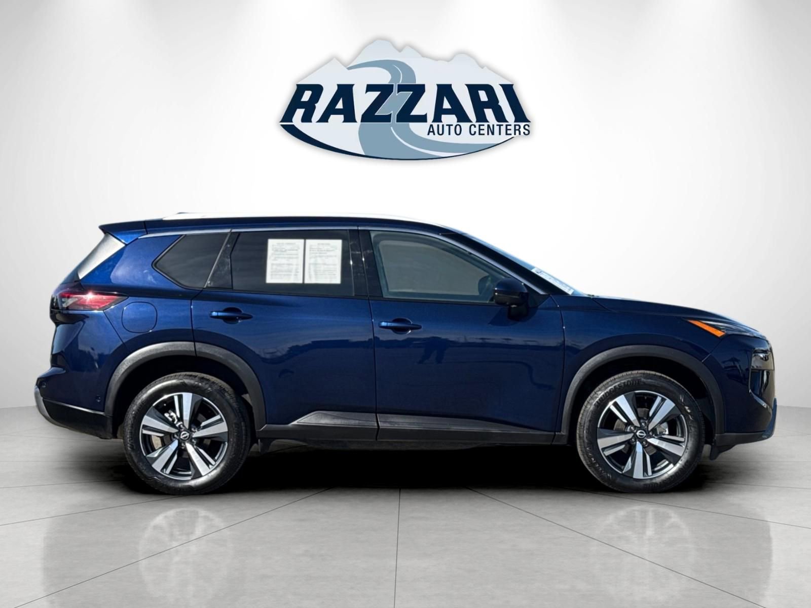 Used 2026 Nissan Rogue SL image 2