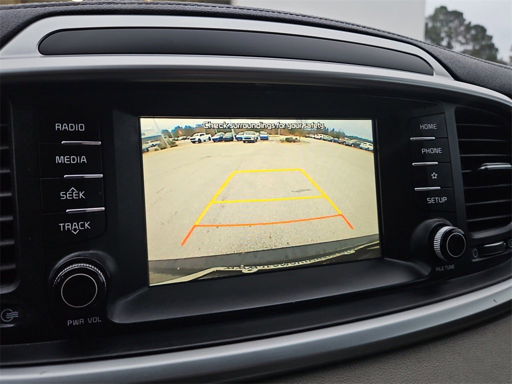 Used 2020 Kia Sorento LX image 22