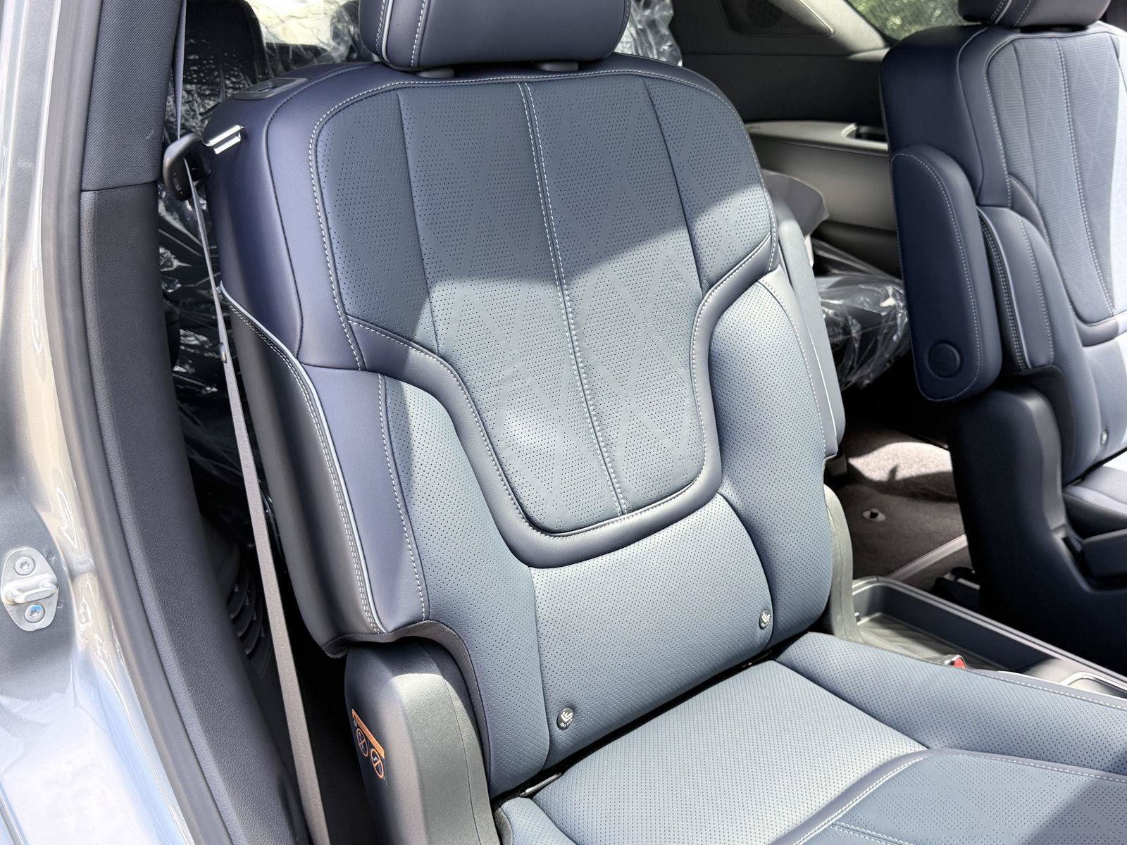 New 2027 INFINITI QX80 Sensory AWD/4WD image 23