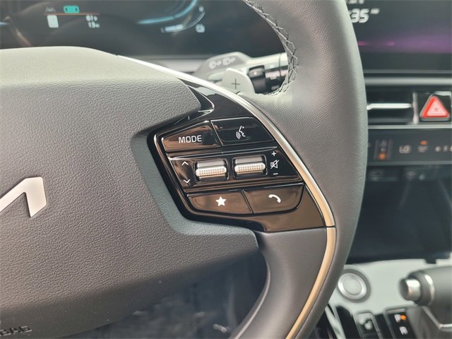 New 2025 Kia Niro EX Touring image 12