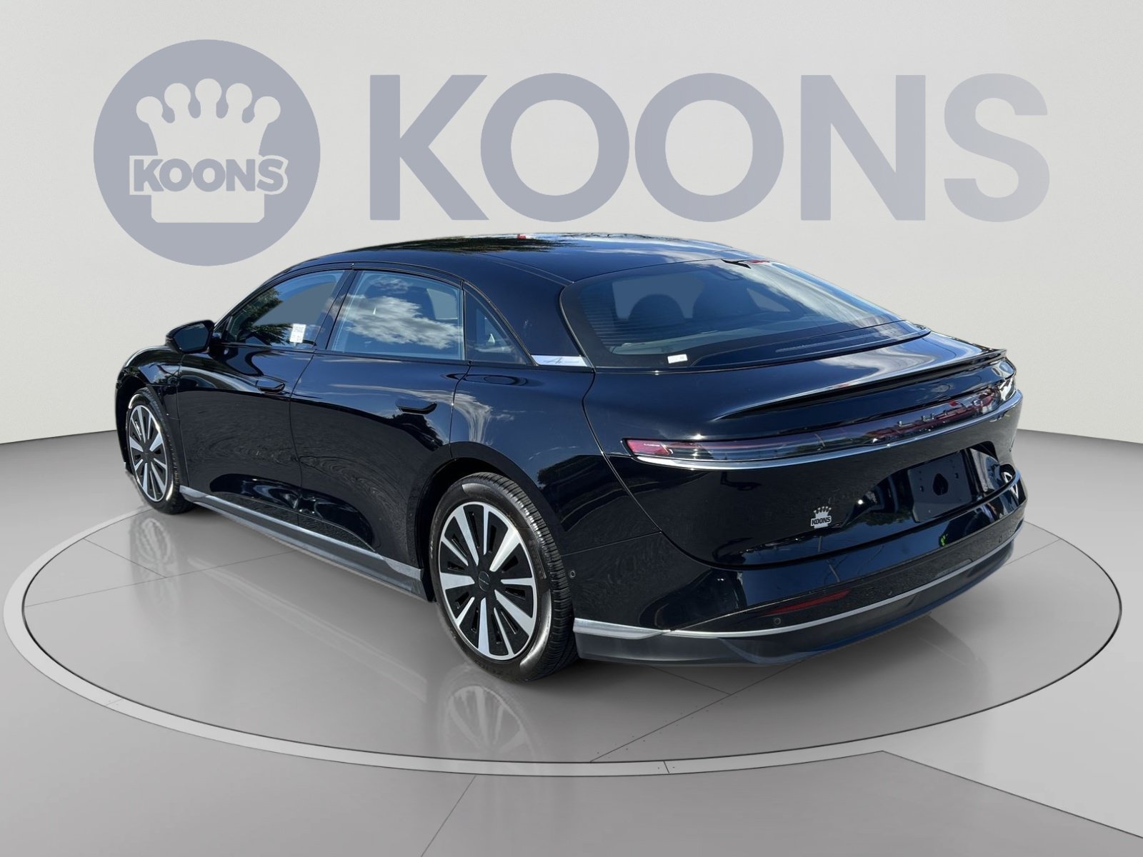 Used 2024 Lucid Air Pure RWD image 4