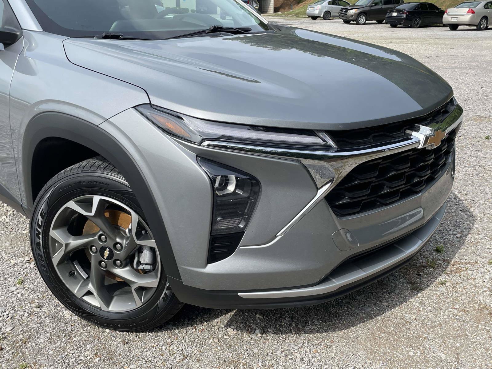 Used 2024 Chevrolet Trax LT FWD image 28