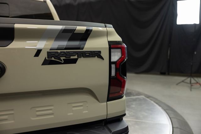 Used 2025 Ford Ranger Raptor AWD/4WD image 12