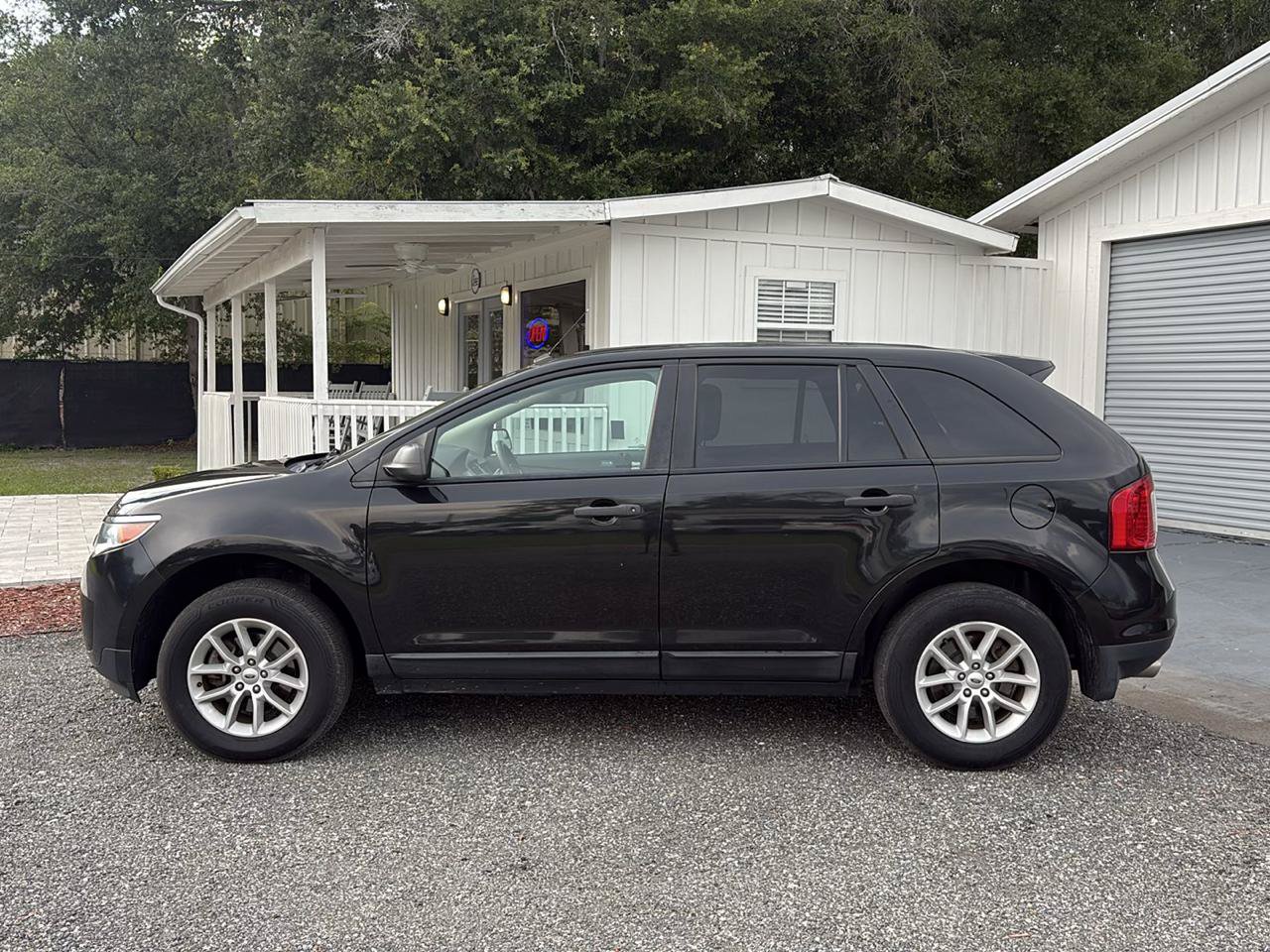 Used 2014 Ford Edge SE FWD image 8