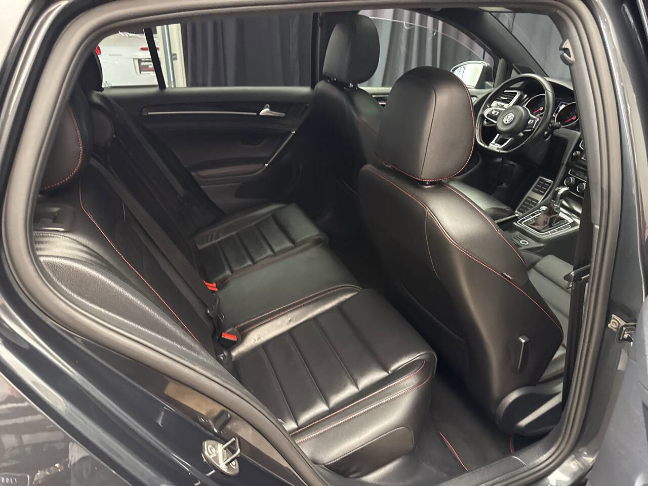 Used 2017 Volkswagen GTI Autobahn FWD image 29