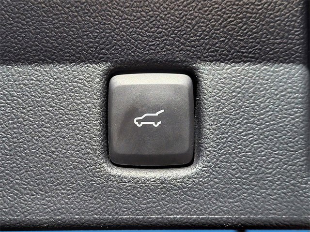 Used 2023 Ford Escape Platinum w/ Premium Technology Package image 24