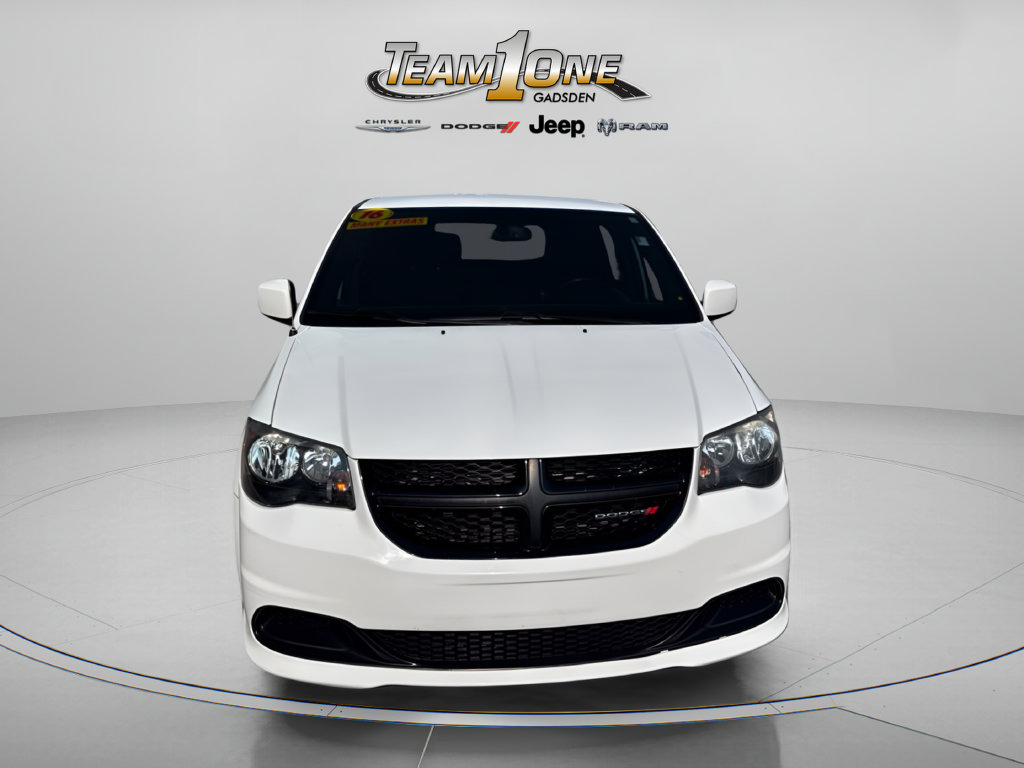 Used 2016 Dodge Grand Caravan SE FWD image 2