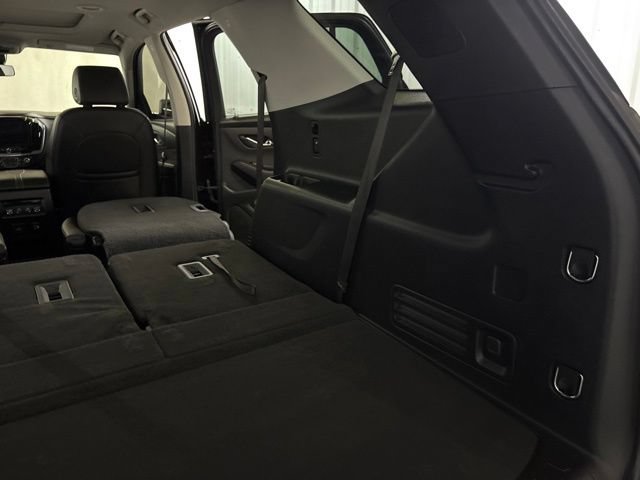 Used 2020 Chevrolet Traverse Premier w/ LPO, Floor Liner Package FWD image 16