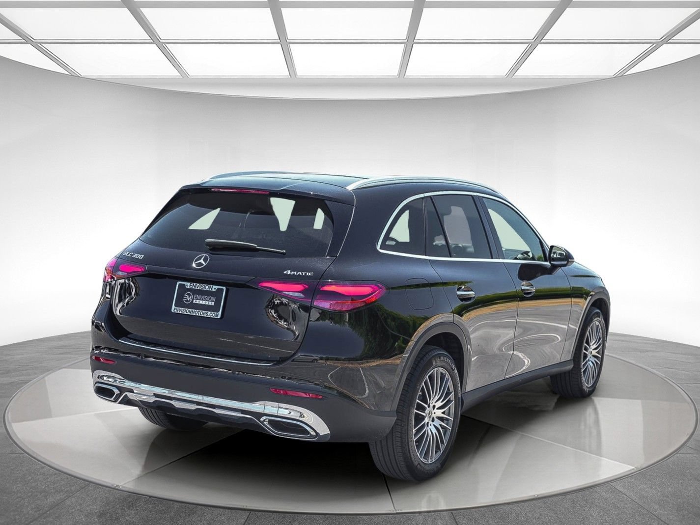 Certified 2026 Mercedes-Benz GLC 300 4MATIC image 4