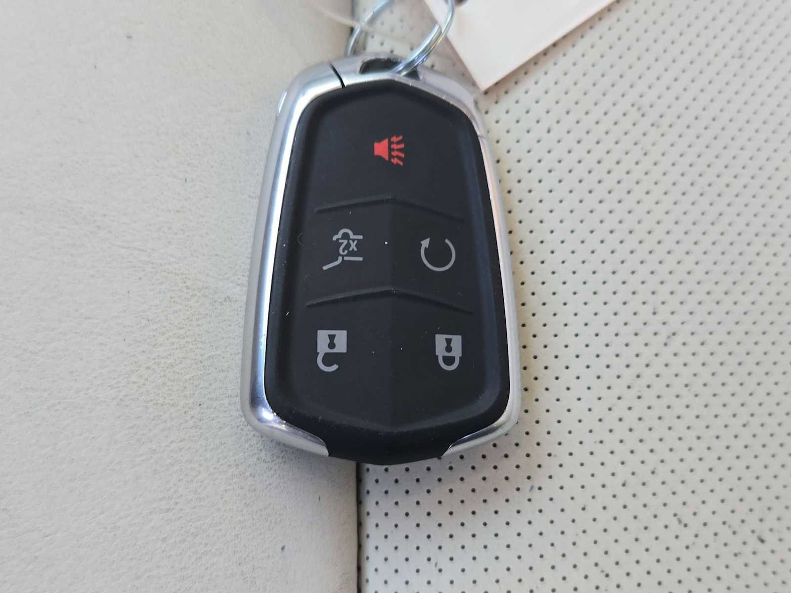 Used 2018 Cadillac XT5 Luxury w/ Driver Awareness Package image 34