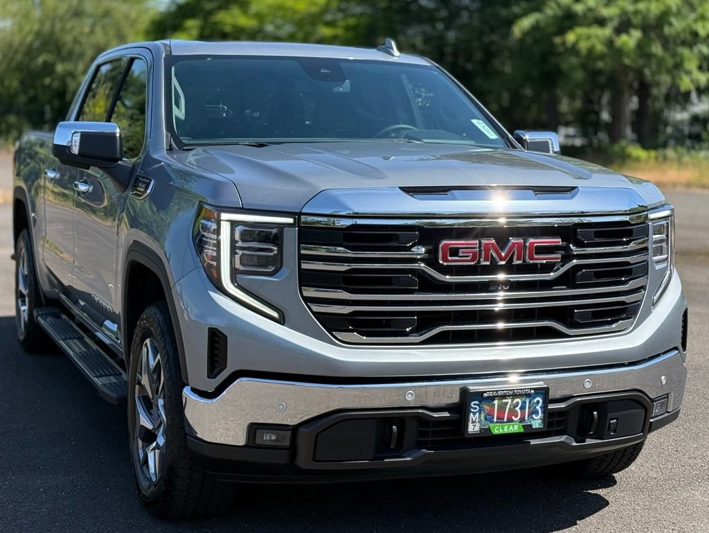 Used 2025 GMC Sierra 1500 SLT w/ SLT Premium Plus Package AWD/4WD image 7