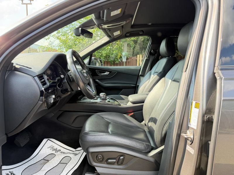 Used 2019 Audi Q7 3.0T Prestige AWD/4WD image 12