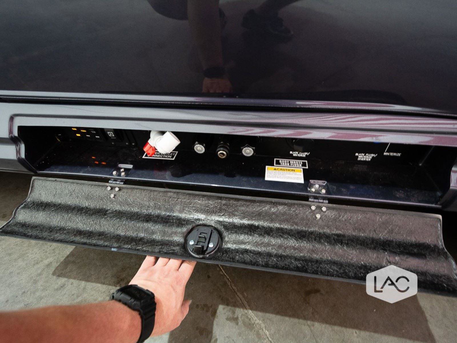 Used 2024 Mercedes-Benz Sprinter 3500 image 35