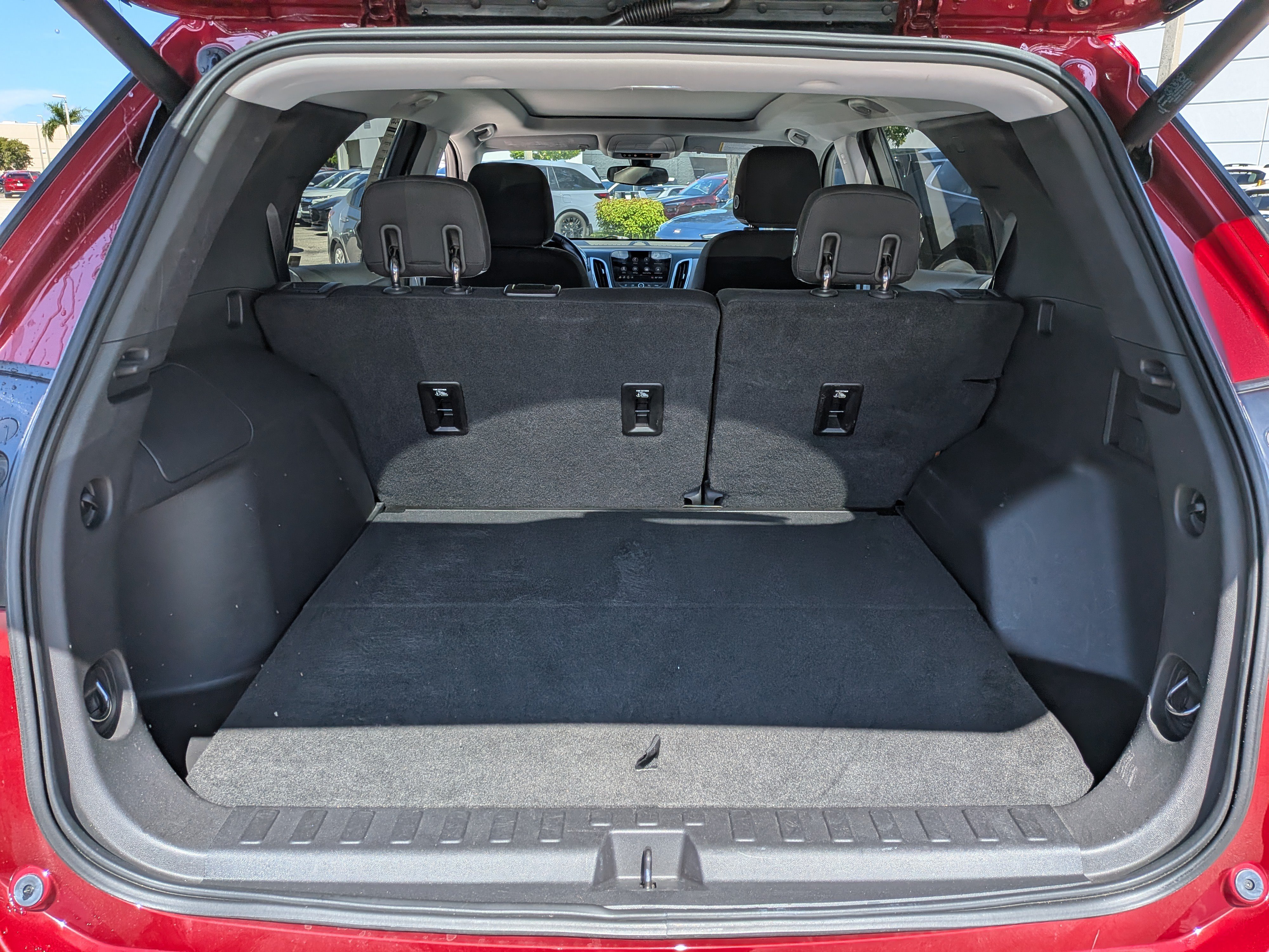 Used 2019 Chevrolet Equinox LT w/ Sun & Navigation Package FWD image 13