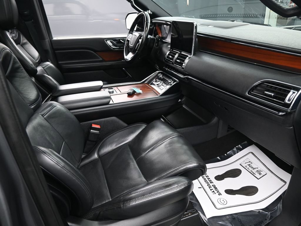 Used 2021 Lincoln Navigator L Reserve image 34