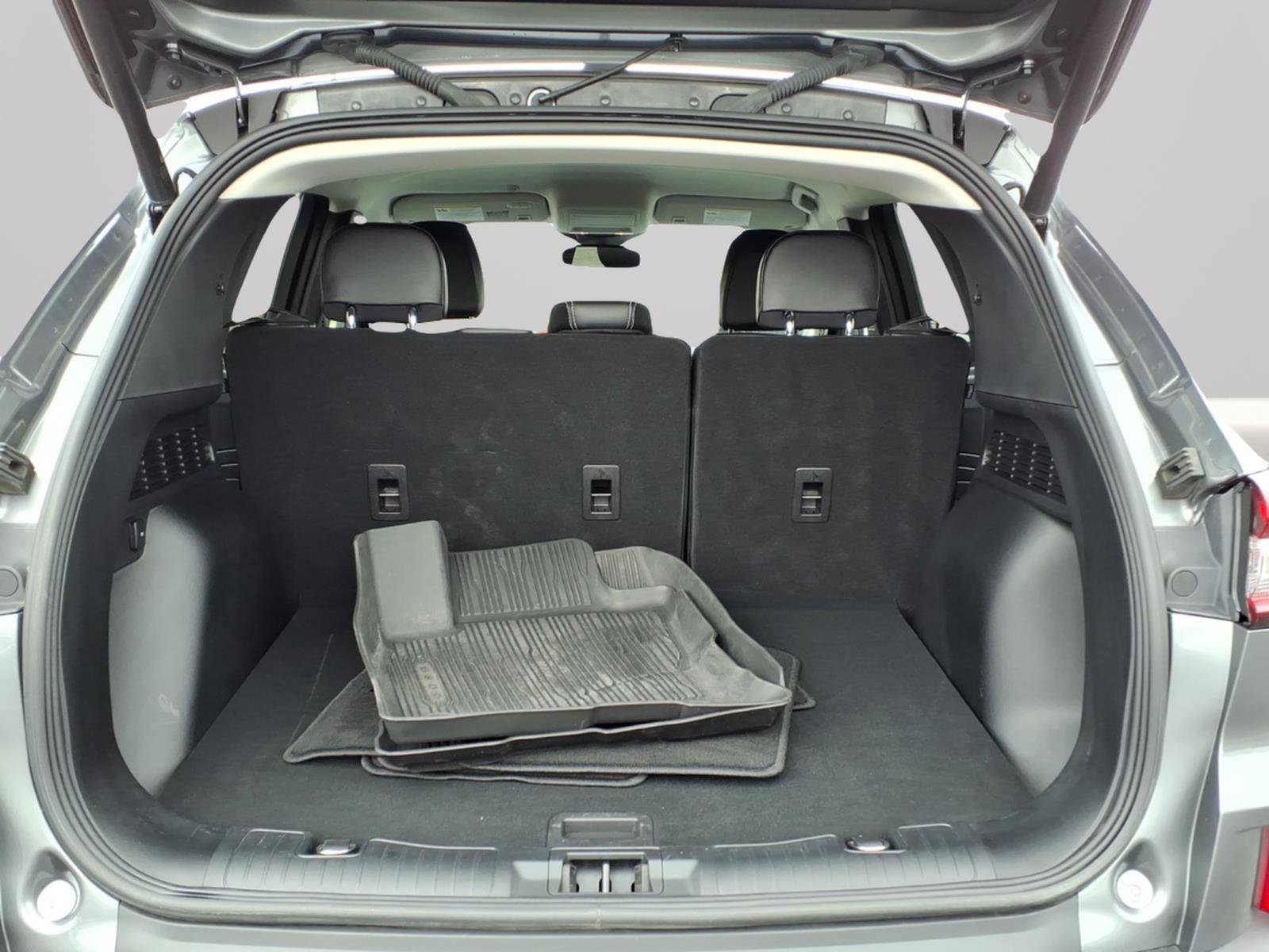 Used 2023 Ford Escape Platinum w/ Premium Technology Package AWD/4WD image 10