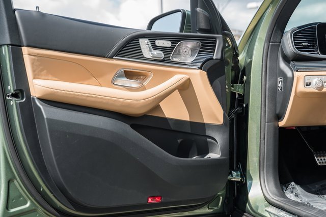 New 2026 Mercedes-Benz GLS 450 4MATIC image 37