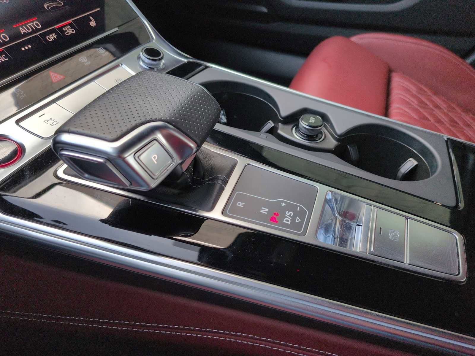 Used 2022 Audi S6 Prestige image 33