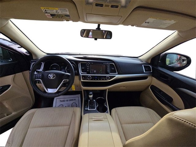 Used 2016 Toyota Highlander LE image 12