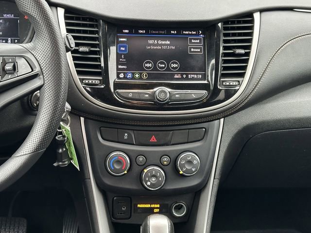 Used 2020 Chevrolet Trax LT w/ LPO, Protection Package FWD image 16