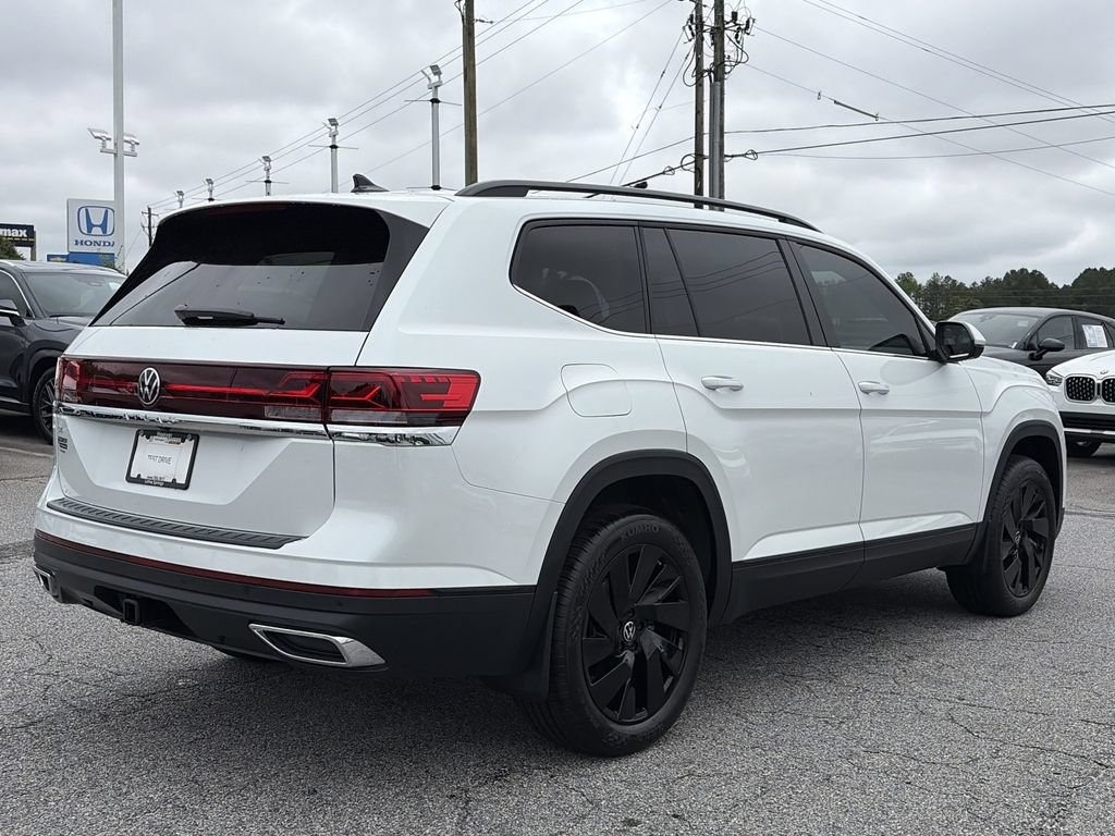 Certified 2026 Volkswagen Atlas SE FWD image 7