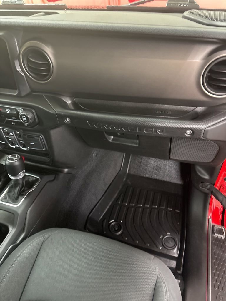 Used 2021 Jeep Wrangler Unlimited Sport w/ Sun And Sound Package image 30