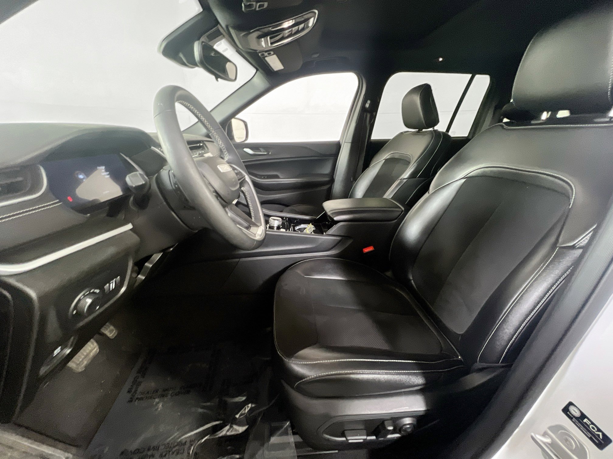 Used 2023 Jeep Grand Cherokee Altitude image 20