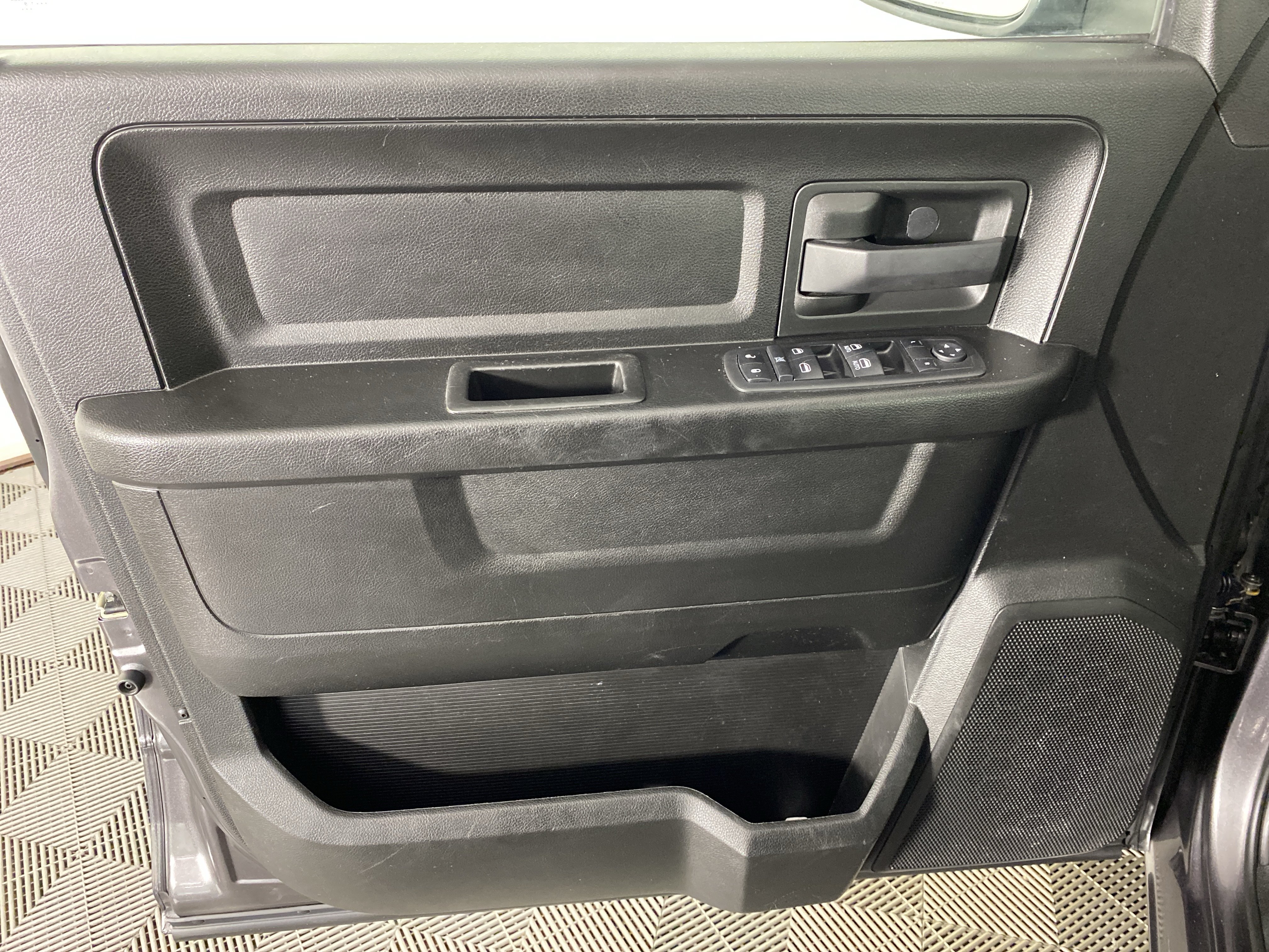 Used 2019 RAM 1500 Tradesman w/ Popular Equipment Group AWD/4WD image 11