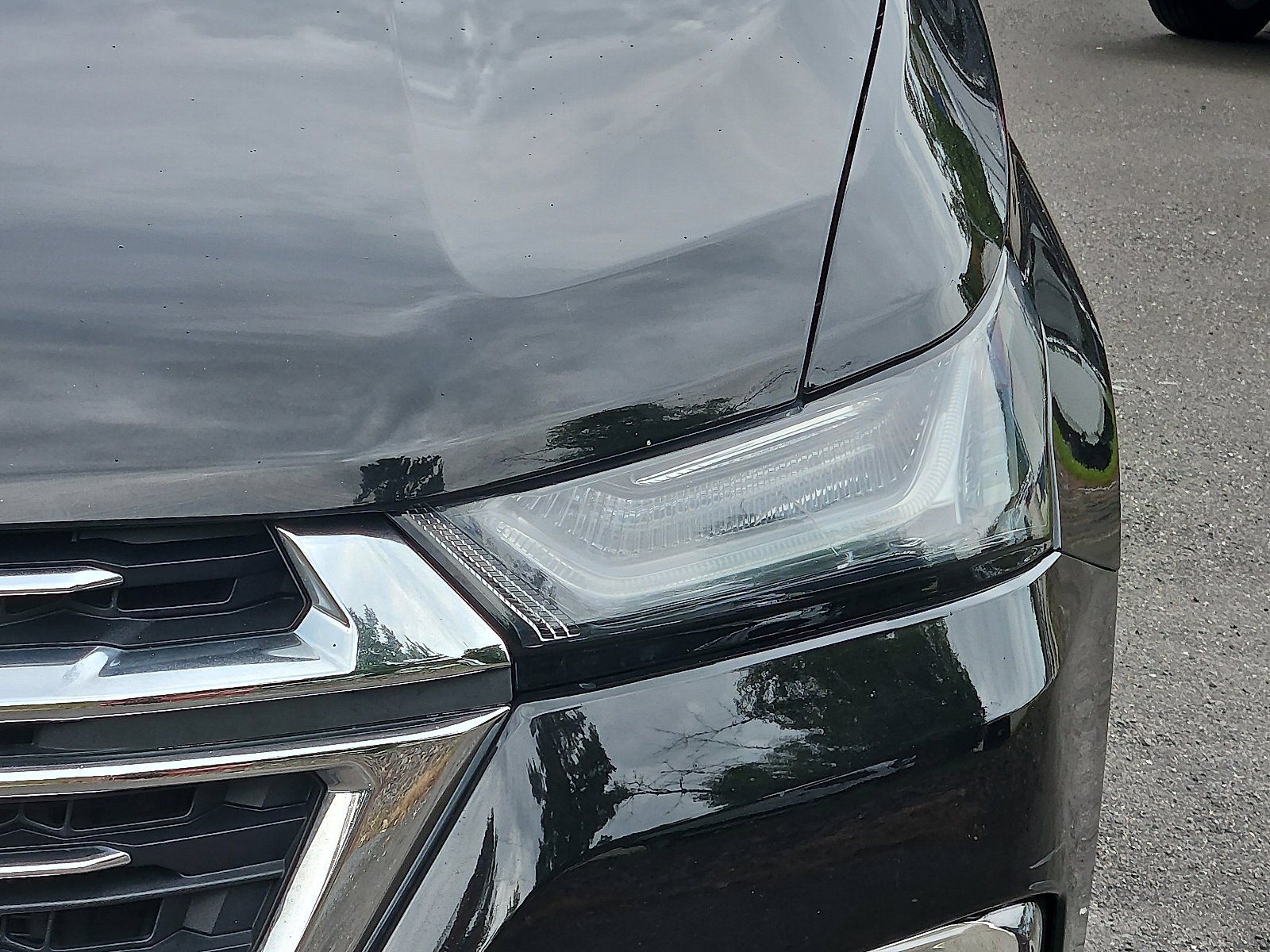 Certified 2023 Chevrolet Traverse LT w/ Rear Camera Mirror Package image 9