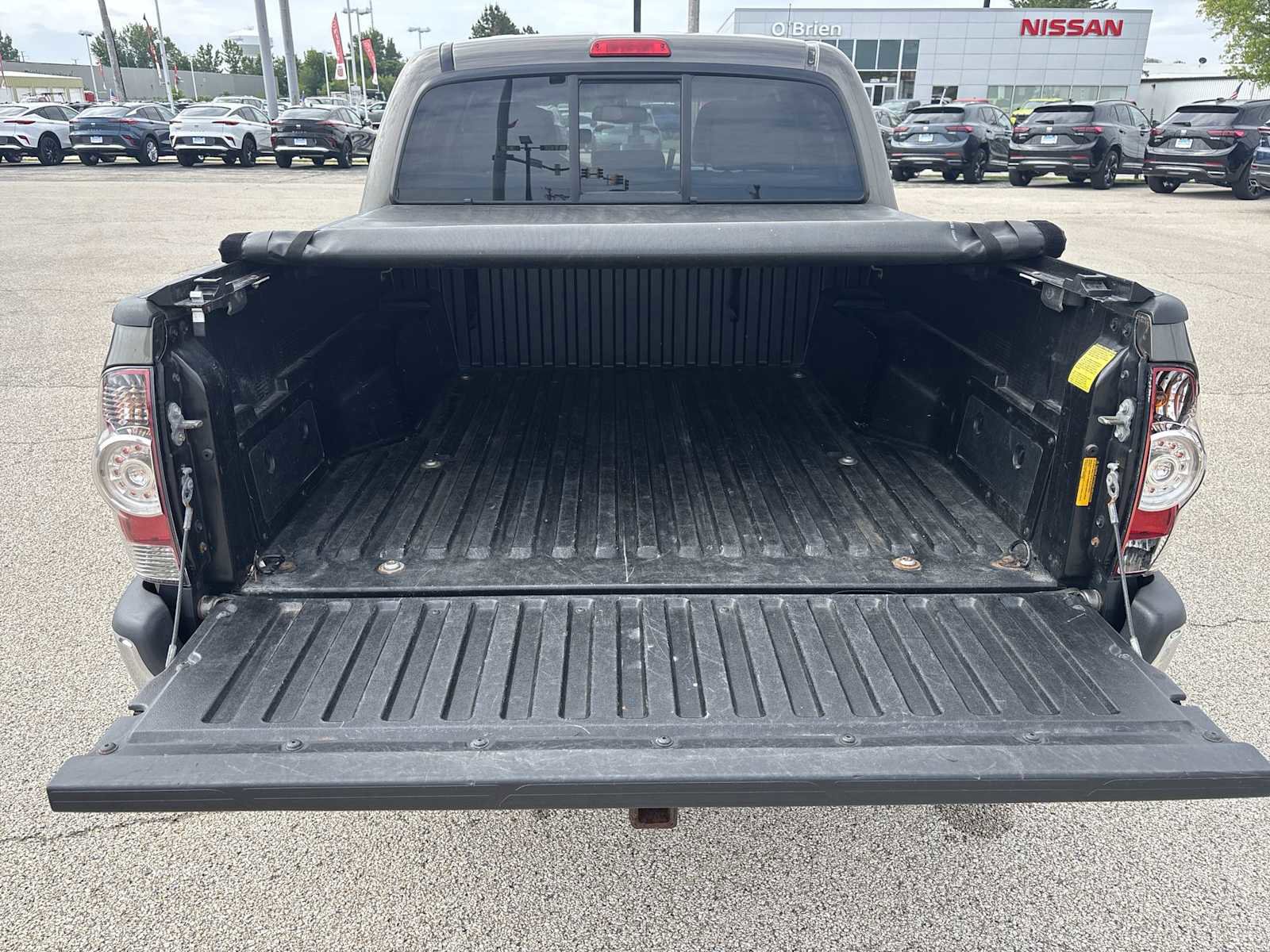 Used 2013 Toyota Tacoma 4x4 Double Cab w/ SR5 Pkg image 9