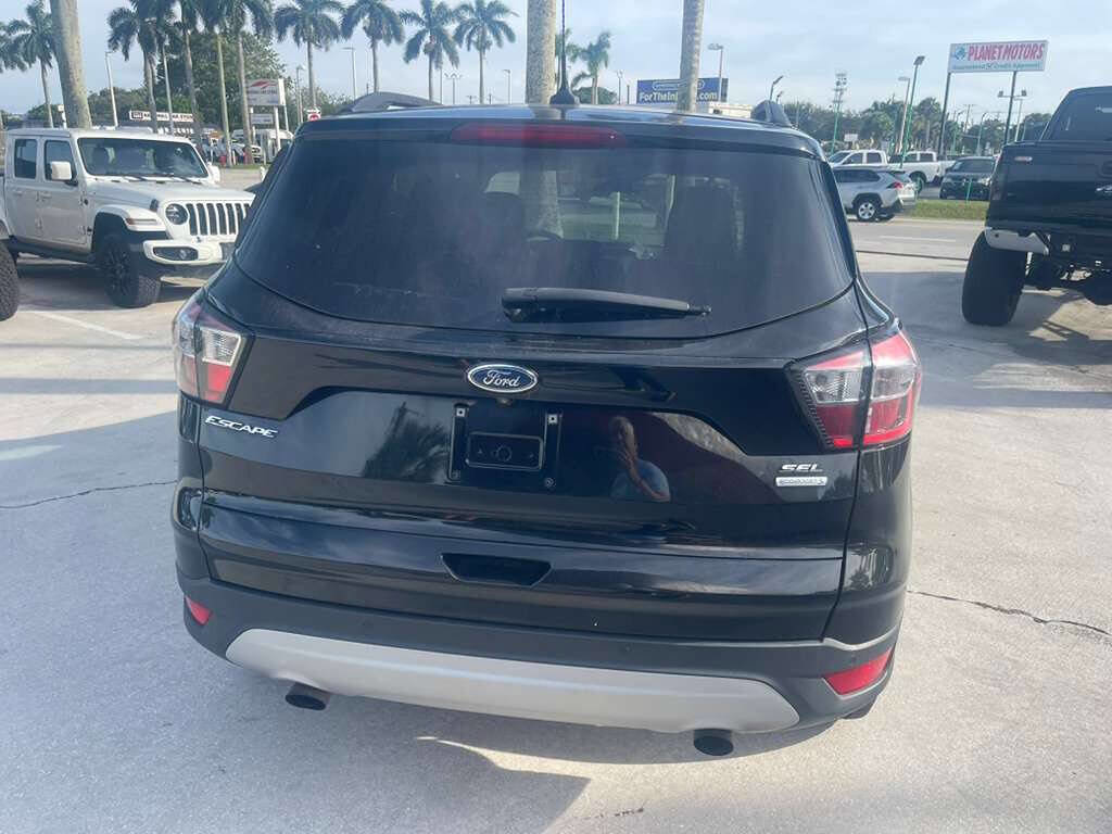 Used 2018 Ford Escape SEL image 5