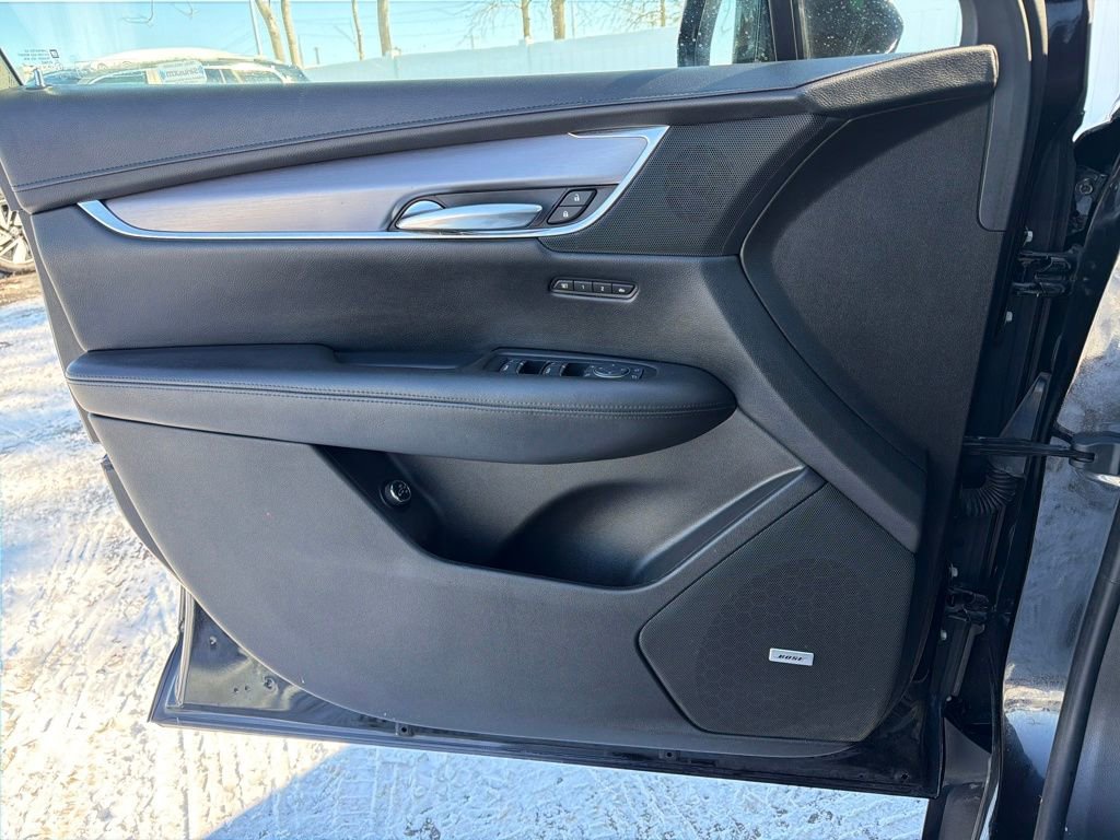 Used 2017 Cadillac XT5 Luxury w/ Driver Awareness Package image 22