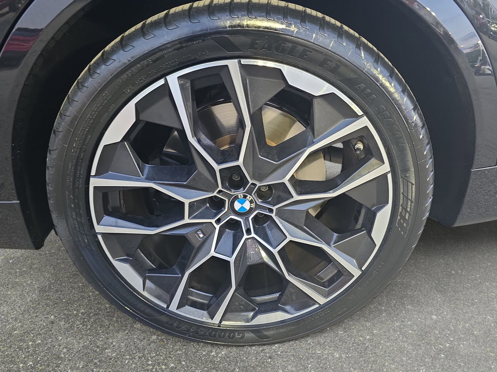 Used 2023 BMW X7 M60i w/ Executive Package AWD/4WD image 32
