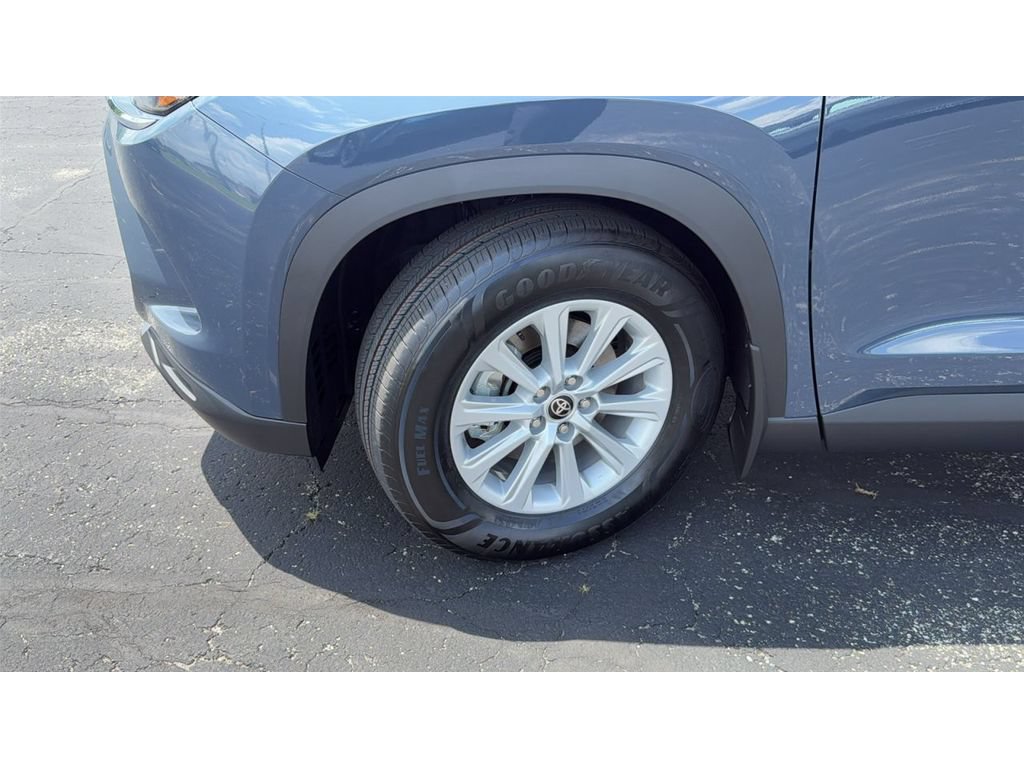 New 2026 Toyota Grand Highlander AWD image 12