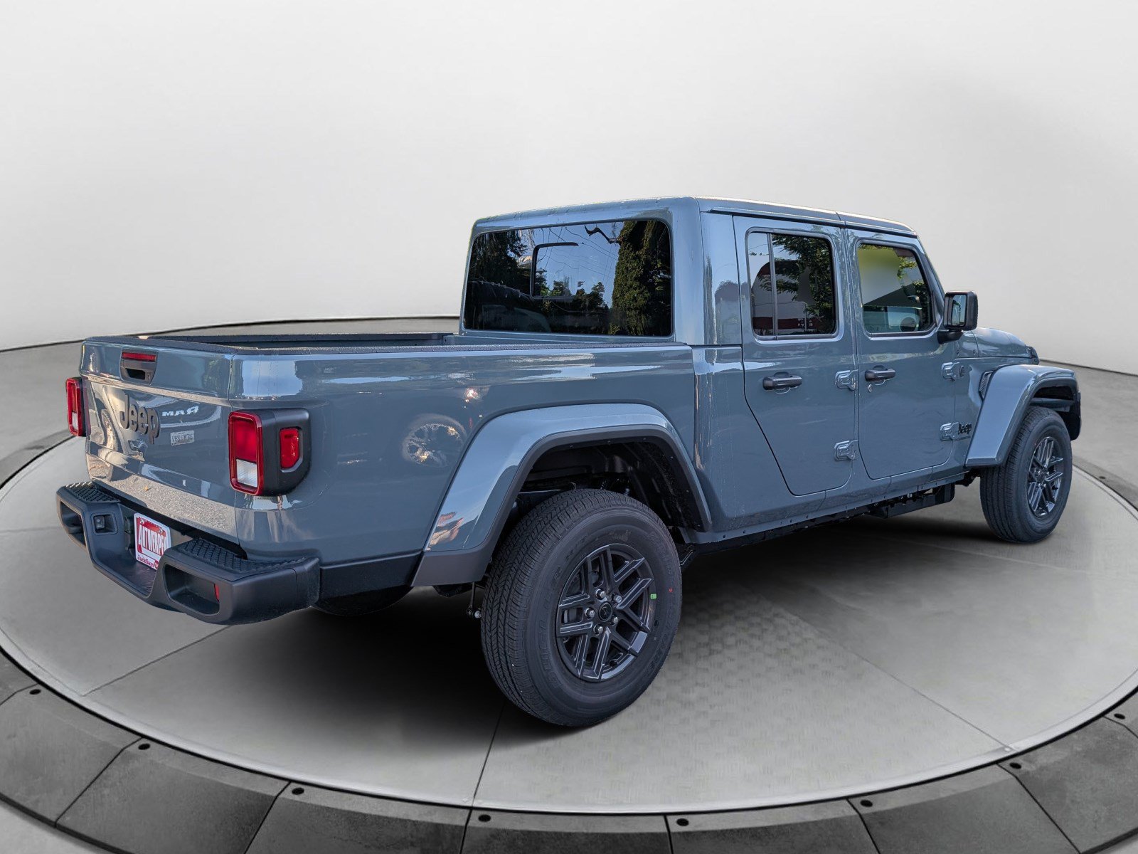 New 2026 Jeep Gladiator Sport AWD/4WD image 3