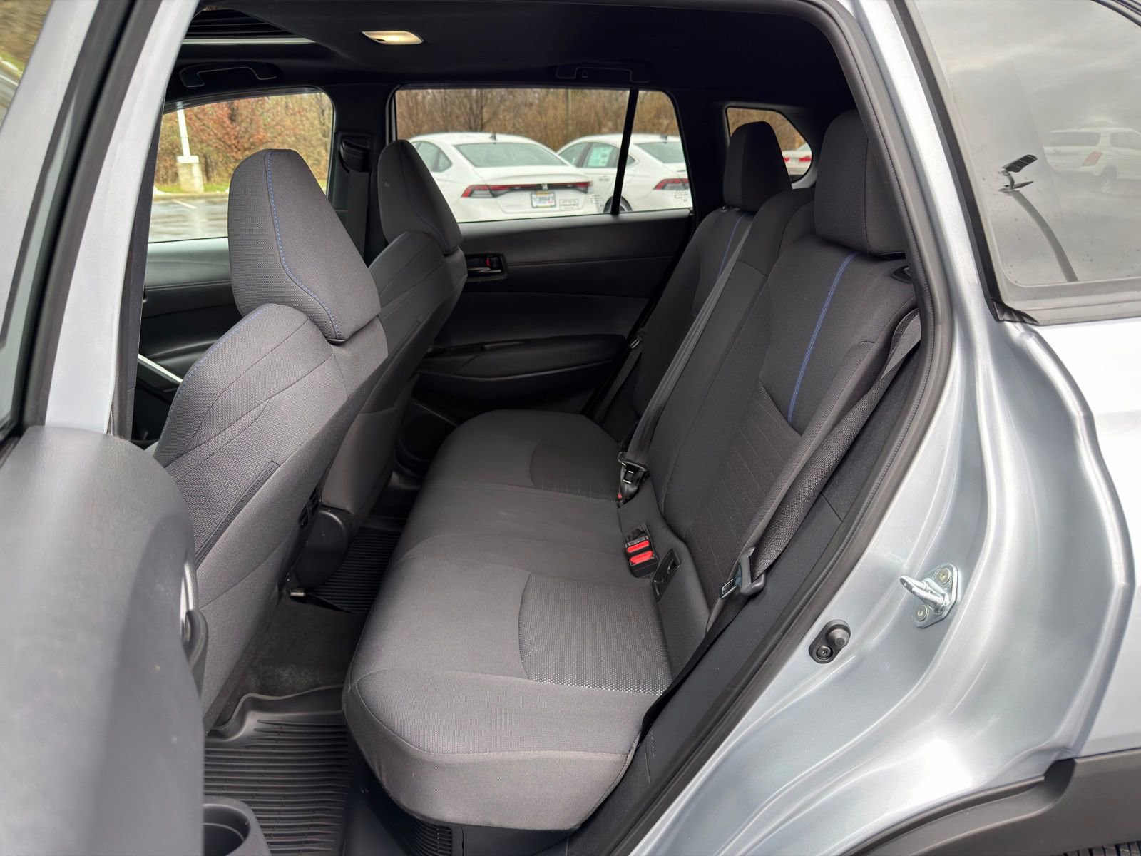 Used 2024 Toyota Corolla Cross SE image 26