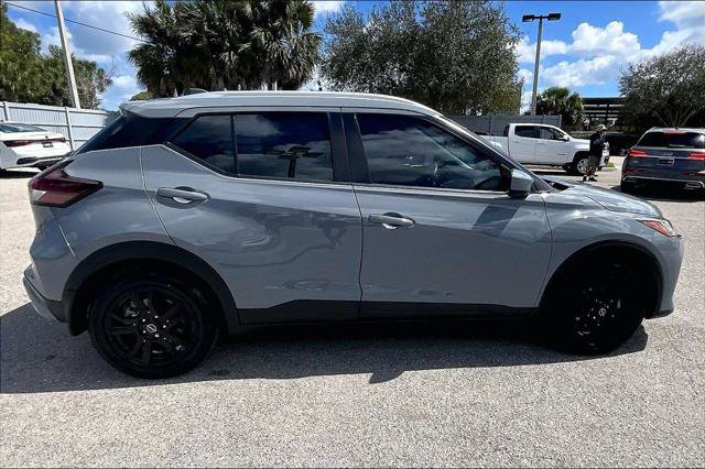 Used 2022 Nissan Kicks SV FWD image 4