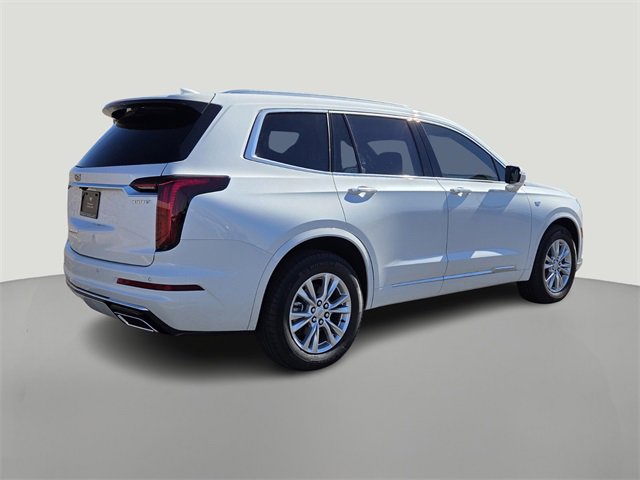 New 2025 Cadillac XT6 Luxury image 4