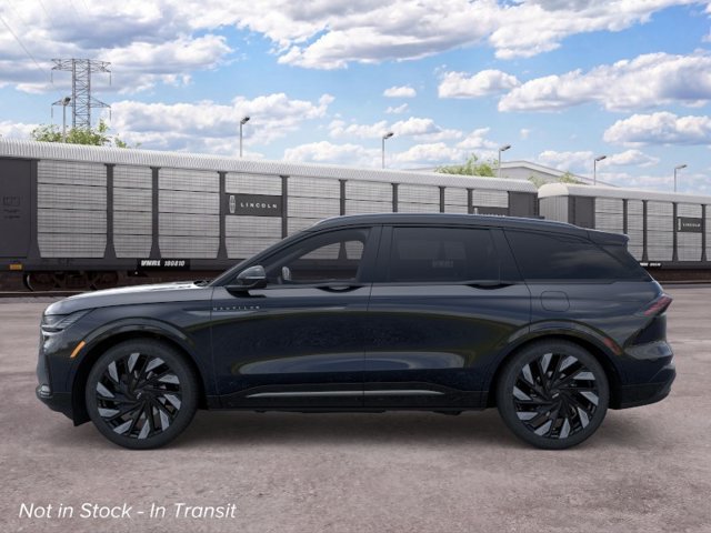 New 2026 Lincoln Nautilus Reserve AWD/4WD image 3