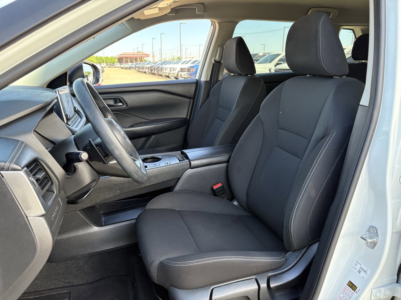 Used 2024 Nissan Rogue S image 25