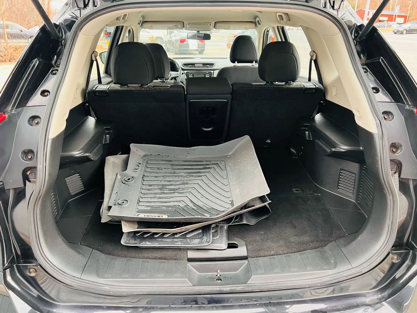 Used 2017 Nissan Rogue S image 15