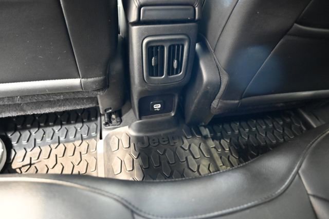 Used 2021 Jeep Compass Latitude FWD image 25