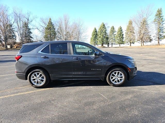 Used 2023 Chevrolet Equinox LT w/ Driver Convenience Package AWD/4WD image 7