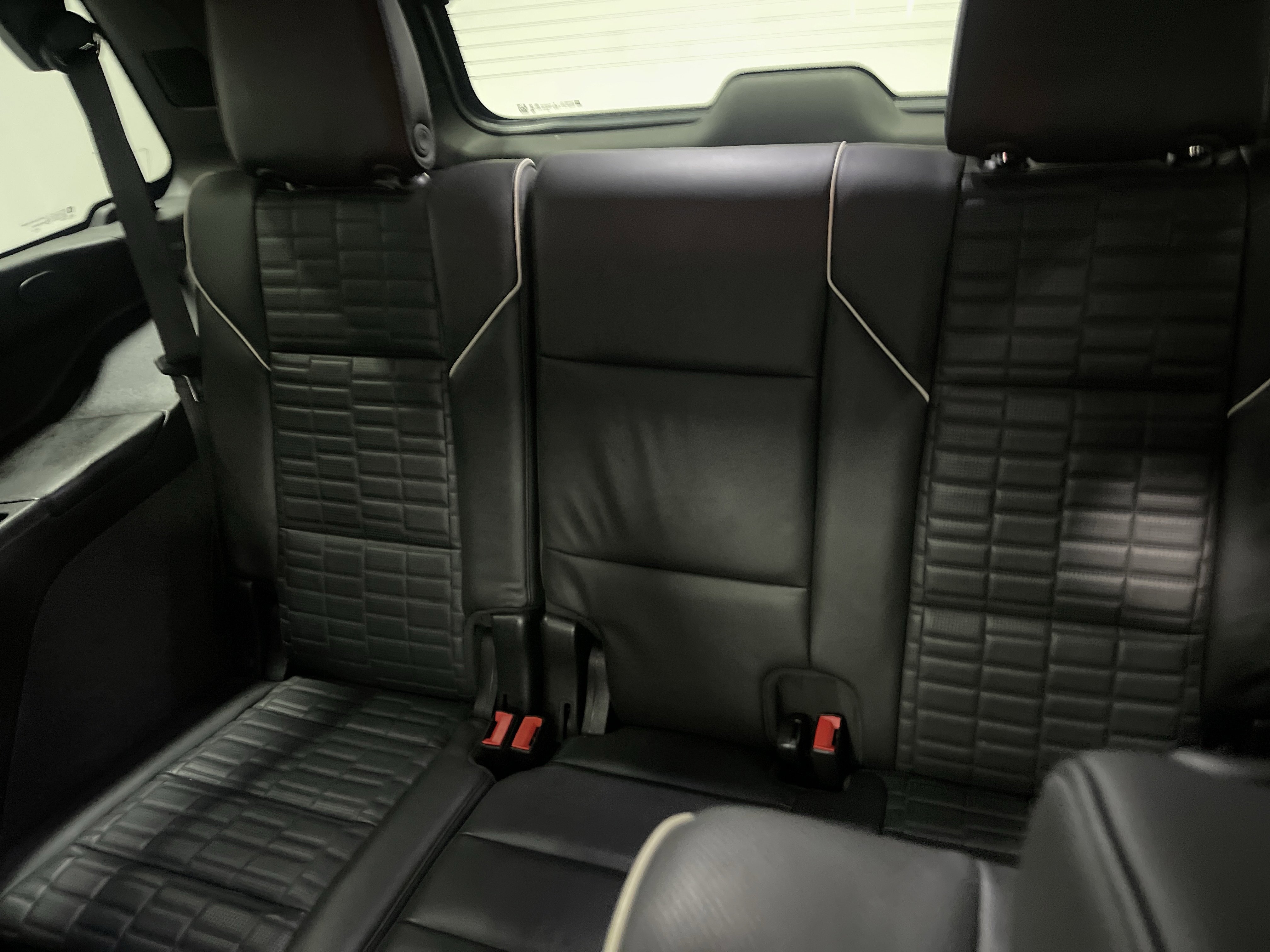 Used 2021 Cadillac Escalade Premium Luxury Platinum image 19