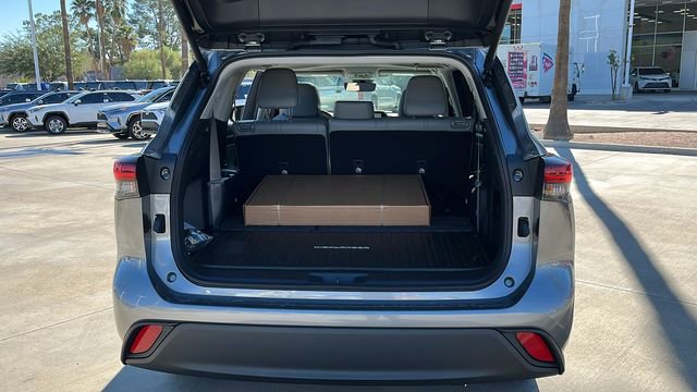 New 2026 Toyota Highlander XLE image 25