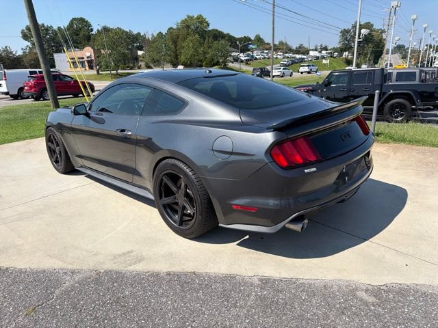 Used 2017 Ford Mustang GT Premium w/ GT Performance Package RWD image 7