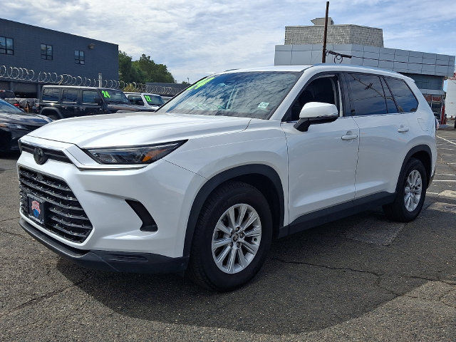 Certified 2024 Toyota Grand Highlander AWD image 2