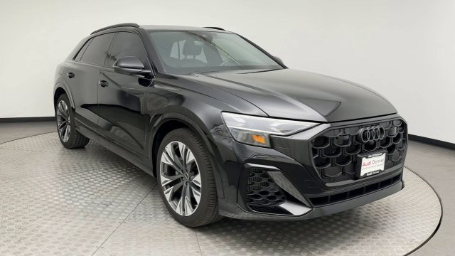 Used 2025 Audi Q8 Prestige AWD/4WD image 8